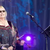 Judy Dyble with Bands of Perfect Strangers at Fairports Cropredy Convention