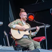 Newton Faulkner performing at The Big Feastival