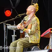 Newton Faulkner performing at The Big Feastival