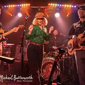 Lauren Housley and The Northern Cowboys performing at The Grace, London on Wednesday 12th December, 2025