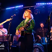 Lauren Housley and The Northern Cowboys performing at The Grace, London on Wednesday 12th December, 2025