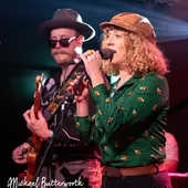 Lauren Housley and The Northern Cowboys performing at The Grace, London on Wednesday 12th December, 2025