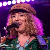 Lauren Housley and The Northern Cowboys performing at The Grace, London on Wednesday 12th December, 2025